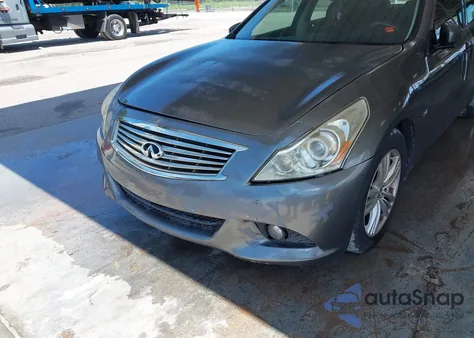 2015 Infiniti Q40 из США, поврежденный, VIN JN1CV6AP6FM500374